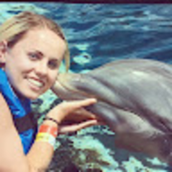 Meet your Posher, Jennifer - Picture 1 of 1